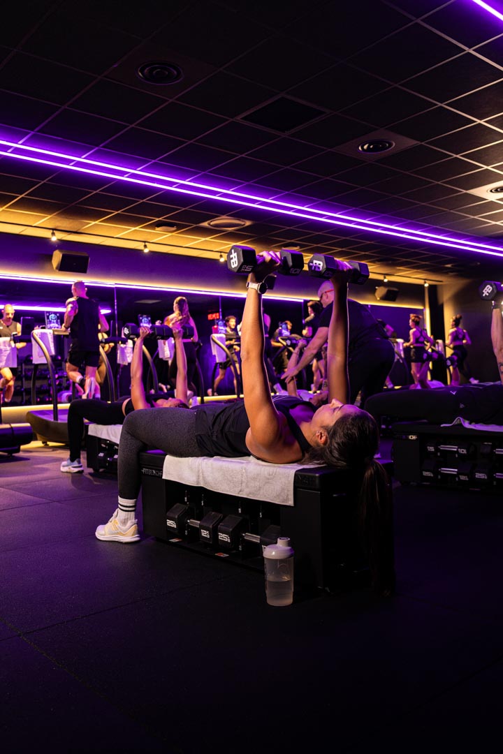 Adhérente développé couché